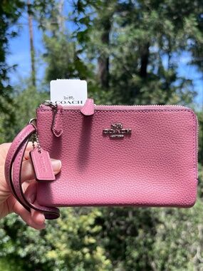 COACH Pebbled Leather Wristlet Wallet Double Zip Pink with Gunmetal Hardware